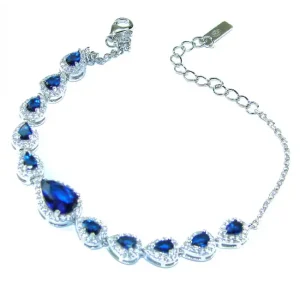 Divas's Dream 9.4 carat natural Sapphire .925 Sterling Silver handcrafted Bracelet